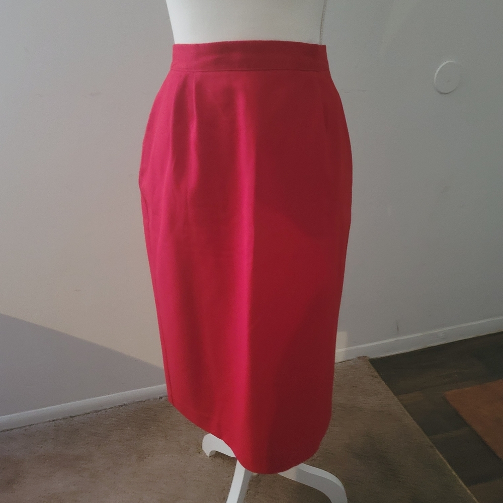 Red pencil skirt with back middle slit